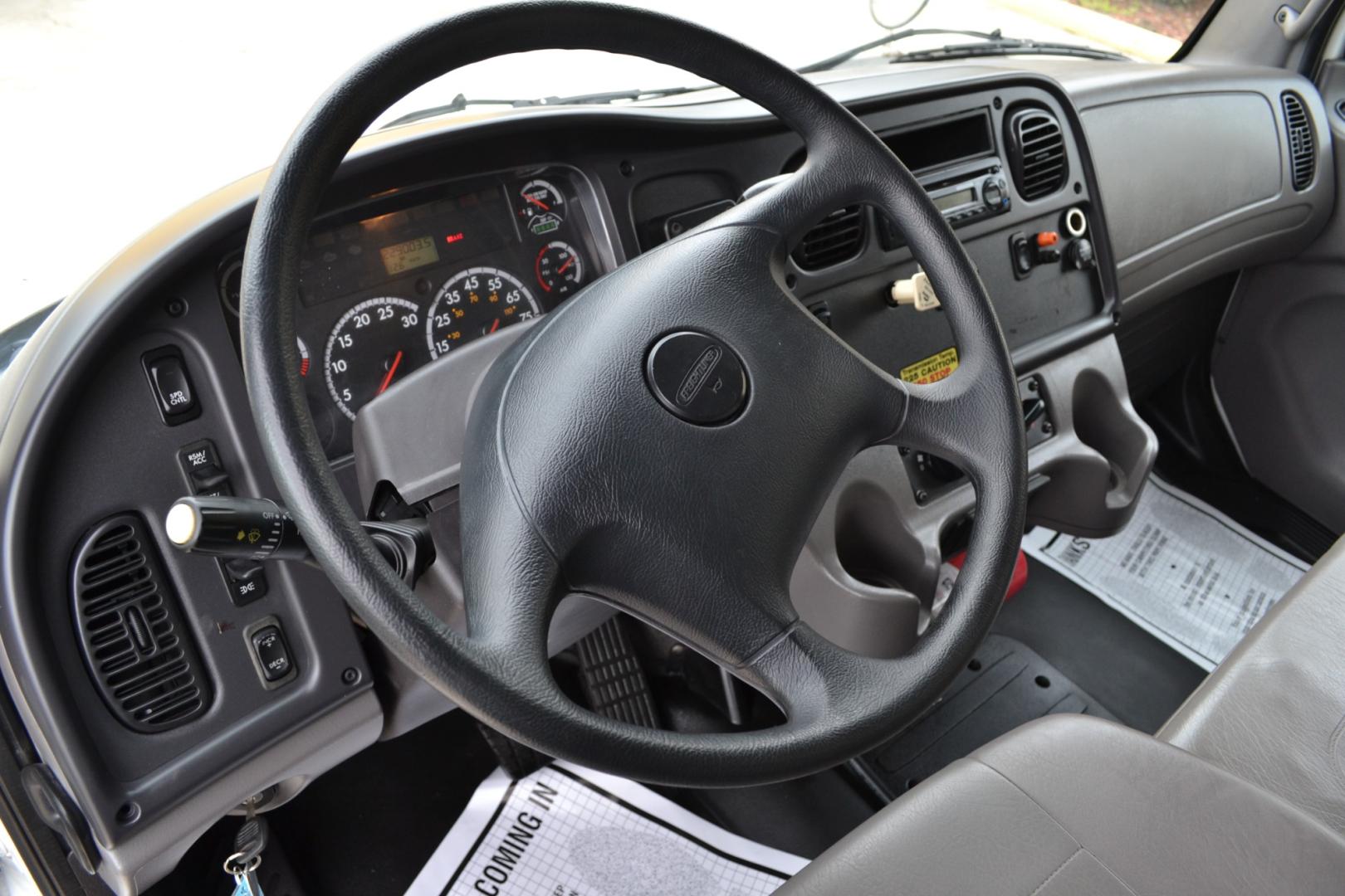 2014 WHITE /BLACK FREIGHTLINER M2-106 with an CUMMINS ISB 6.7L 240HP engine, ALLISON 2100HS AUTOMATIC transmission, located at 9172 North Fwy, Houston, TX, 77037, (713) 910-6868, 29.887470, -95.411903 - Photo#17